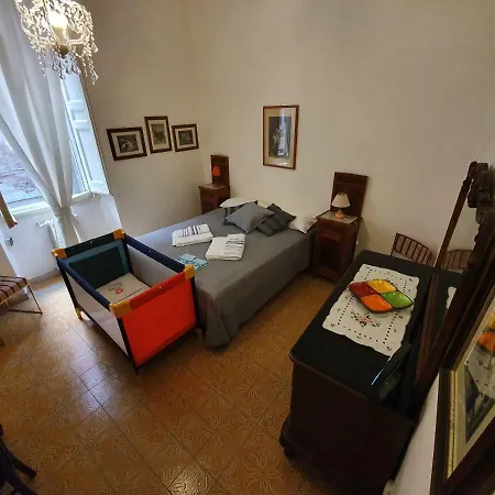 Vicolo Vecchio 59 Apartment *