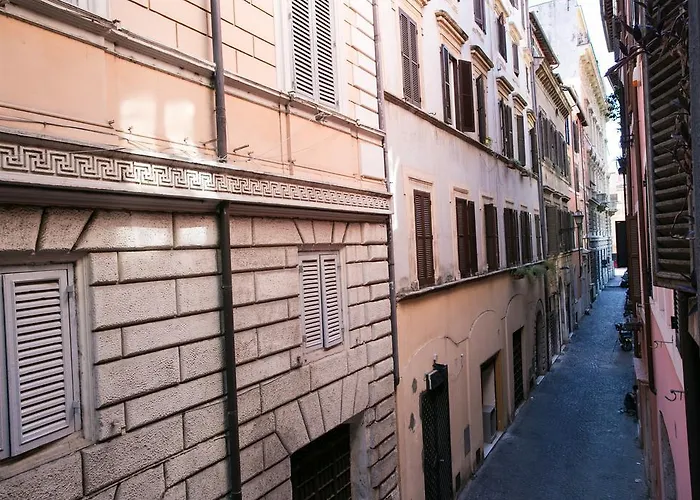 Vicolo Vecchio 59 Rome