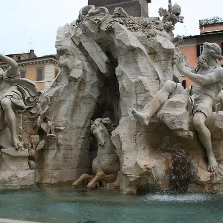 Vicolo Vecchio 59 *